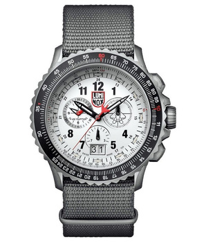 ZEGAREK MĘSKI LUMINOX F-22 Raptor Titanium Chrono XA.9249