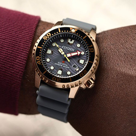 ZEGAREK CITIZEN Eco-Drive Solar Classic Diver BN0163-00H