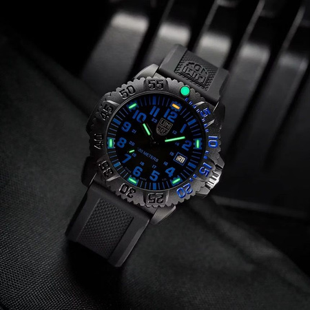 ZEGAREK MĘSKI LUMINOX Sea Lion Carbonox X2.2053